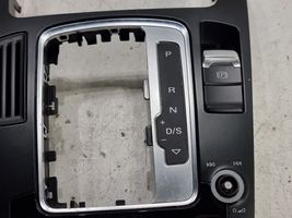 Audi A5 8T 8F Console centrale, commande de multimédia l'unité principale 8T0919611K