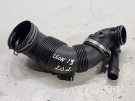 Seat Leon (5F) Turbo air intake inlet pipe/hose 5Q0129654