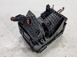 Volkswagen Golf VI Fuse box set 01718130