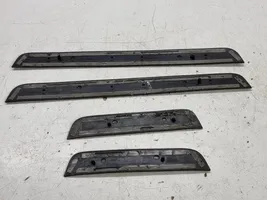 Audi A4 S4 B7 8E 8H Set di rifiniture davanzale (interno) 8K0853373