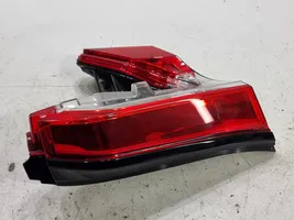 Toyota C-HR Lampy tylnej klapy bagażnika 81590F4010