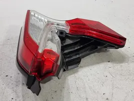 Toyota C-HR Luci posteriori del portellone del bagagliaio 81580F4010