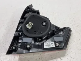 Toyota C-HR Luci posteriori del portellone del bagagliaio 81580F4010