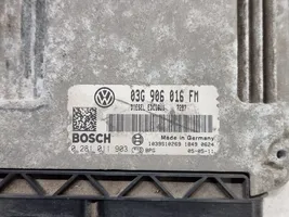 Volkswagen Jetta V Calculateur moteur ECU 03G906016FM