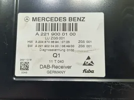 Mercedes-Benz CLS C218 X218 Antenas pastiprinātājs A2219000100