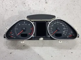 Audi A6 S6 C6 4F Speedometer (instrument cluster) 4F0920901G