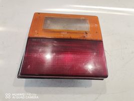 Audi 80 90 B2 Lampy tylnej klapy bagażnika 