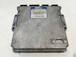 Mercedes-Benz E W210 Centralina/modulo motore ECU R04010017D