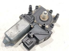 Audi A4 S4 B5 8D Moteur de lève-vitre de porte avant 0536001401