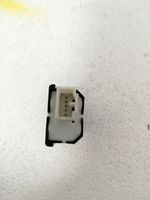 Opel Frontera B Windscreen/window heater switch M18872