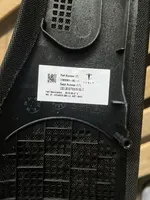 Tesla Model 3 Moldura protectora del altavoz central del panel 10833908Q