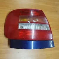 Audi A4 S4 B5 8D Luci posteriori 289901