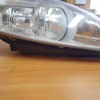 Ford Focus Lampa przednia 8M5113100AE