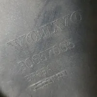 Volvo V50 Zderzak przedni 30657005
