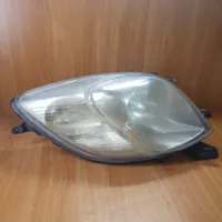 Toyota Yaris Lampa przednia 811500D120