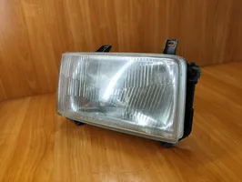 Volkswagen Transporter - Caravelle T4 Headlight/headlamp 302136