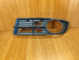 Volkswagen Touran I Front bumper lower grill 1T0853665A