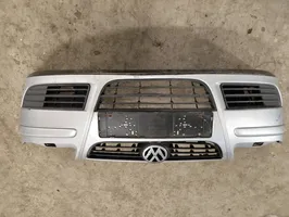 Volkswagen Polo IV 9N3 Front bumper 6Q0807221C