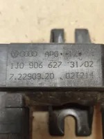 Skoda Octavia Mk2 (1Z) Solenoidinis vožtuvas 1J0906627