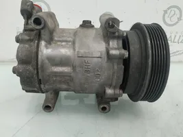 Renault Modus Ilmastointilaitteen kompressorin pumppu (A/C) 8200365787A