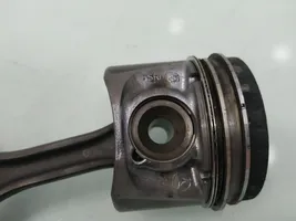 Mercedes-Benz A W169 Piston avec bielle 