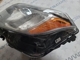 Mercedes-Benz GLK (X204) Lampa przednia A2048201339