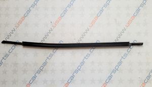 Mazda CX-5 Moulures des vitres de la porte avant KD5350640D