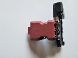 Nissan Leaf I (ZE0) Câble de batterie positif 241053NL0A