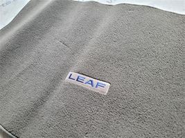 Nissan Leaf I (ZE0) Tavaratilan pohjan tekstiilimatto 999E38X000