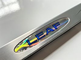 Nissan Leaf I (ZE0) Copertura del rivestimento del sottoporta anteriore 999G68X001
