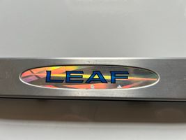 Nissan Leaf I (ZE0) Front sill trim cover 999G68X001