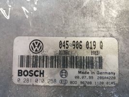 Volkswagen Lupo Calculateur moteur ECU 045906019Q