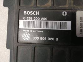 Volkswagen Polo II 86C 2F Calculateur moteur ECU 030906026B