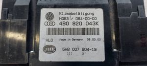 Audi A6 S6 C5 4B Oro kondicionieriaus/ klimato/ pečiuko valdymo blokas (salone) 4B0820043K