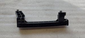 Peugeot 5008 Rail de pare-brise de porte arrière 9683929980