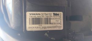Volvo XC90 Lampa przednia 30784152