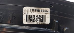 Hyundai i10 Elektryczne lusterko boczne drzwi przednich E4022717