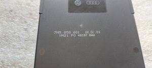 Ford Galaxy Przedni uchwyt na kubek tunelu środkowego 7M5858601