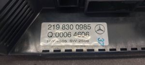 Mercedes-Benz CLS C219 Gaisa kondicioniera / klimata kontroles / salona apsildes vadības bloks (salonā) 2198300985