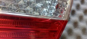 Ford Mondeo MK IV Lampy tylnej klapy bagażnika 7S7113A602A