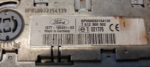 Ford Mondeo Mk III Radija/ CD/DVD grotuvas/ navigacija 1S7T18K931AE