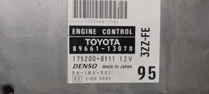 Toyota Corolla Verso AR10 Calculateur moteur ECU 8966113070