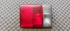 Audi 80 90 S2 B4 Lampy tylnej klapy bagażnika 8A3945093A