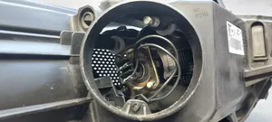 Volkswagen Scirocco Lampa przednia 1K8941005D