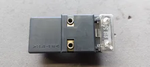 Volkswagen Golf III Coolant fan relay 1H0919506A