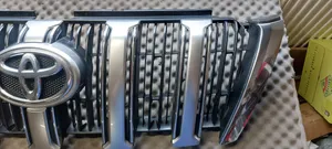 Toyota Land Cruiser (J150) Maskownica / Grill / Atrapa górna chłodnicy 5311160A71