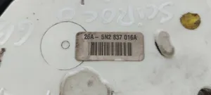 Volkswagen Scirocco Priekšpusē slēdzene 5N2837016A