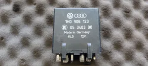 Audi A4 S4 B5 8D Autres unités de commande / modules 1H0906123