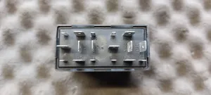 Audi A4 S4 B5 8D Other relay 4B0919471