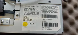 Jaguar XF Monitori/näyttö/pieni näyttö 8X2310E889AC